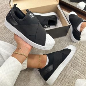 ADIDAS SLIP-ON