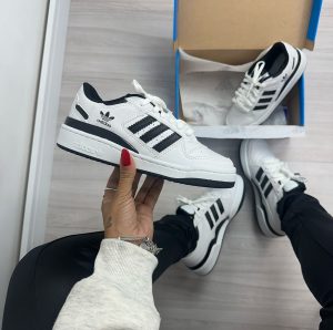 ADIDAS FORUM BRANCO/PRETO ( LINHA  LUXO )