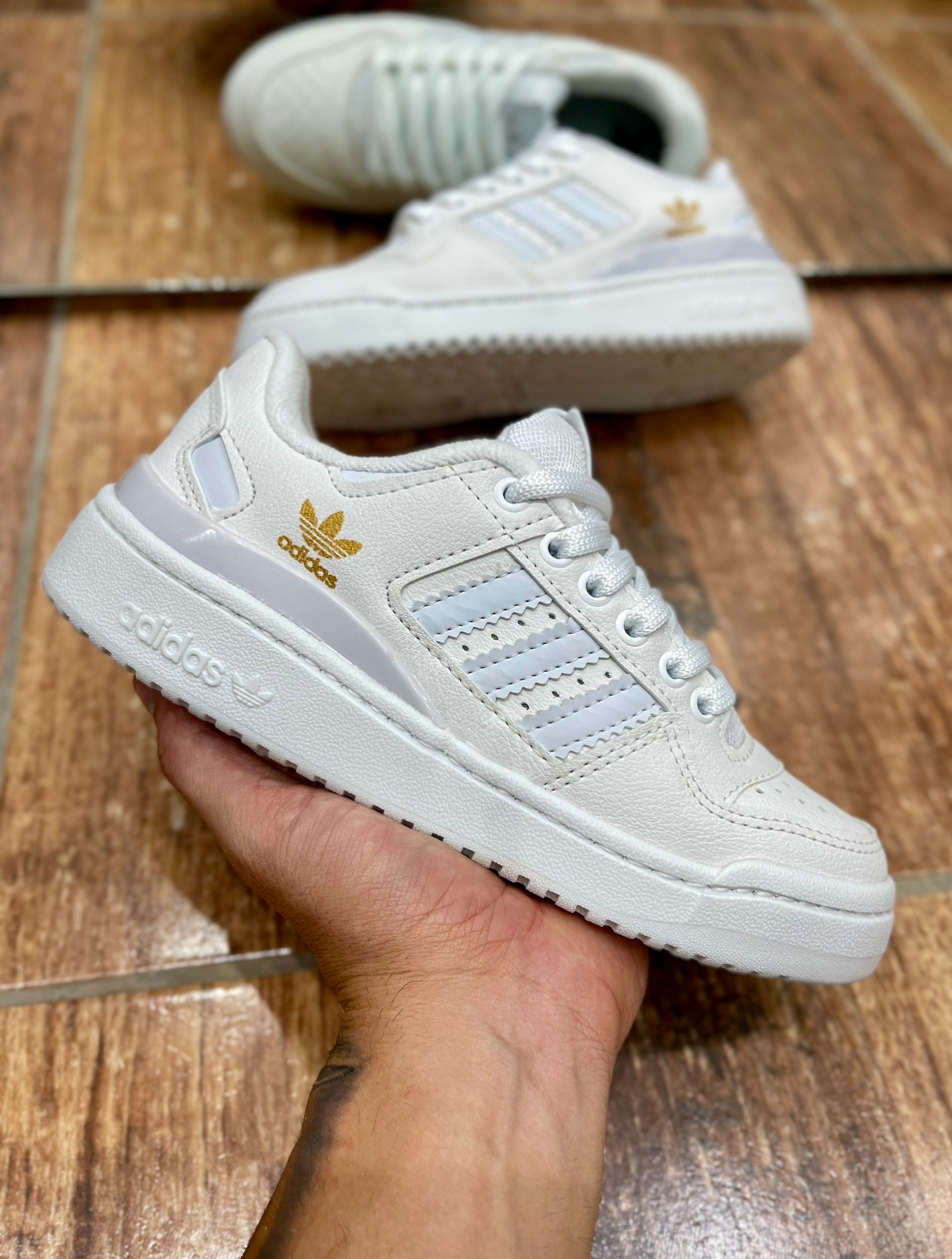 ADIDAS FÓRUM LOW BCO/AZUL BB – MND Store