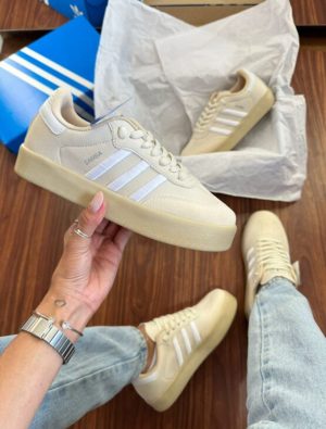 ADIDAS SAMBA PLATAFORMA BEGE/BRANCO