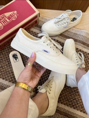 VANS AUTHENTIC CRU