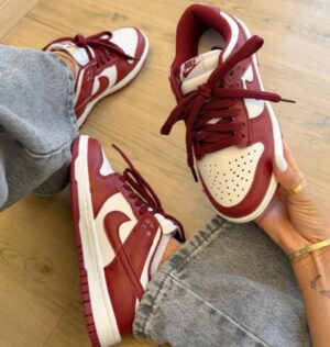 DUNK BORDO/BRANCO ( LINHA LUXO )