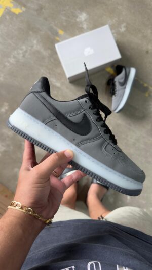 AIR FORCE GRAFITE/PRETO ( LINHA LUXO )