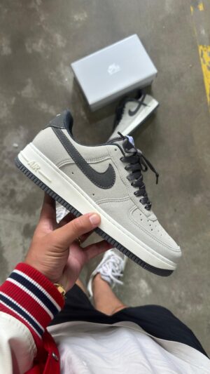 AIR FORCE NATURAL/GRAFITE ( LINHA LUXO )