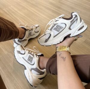 TENIS NB 530 BEGE/MARROM ( LINHA IMPORTADA )