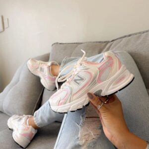 TENIS NB 530 BRANCO/ROSA ( LINHA IMPORTADA )