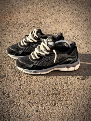 ASICS GEL NYC PRETO/OFF ( LINHA LUXO )